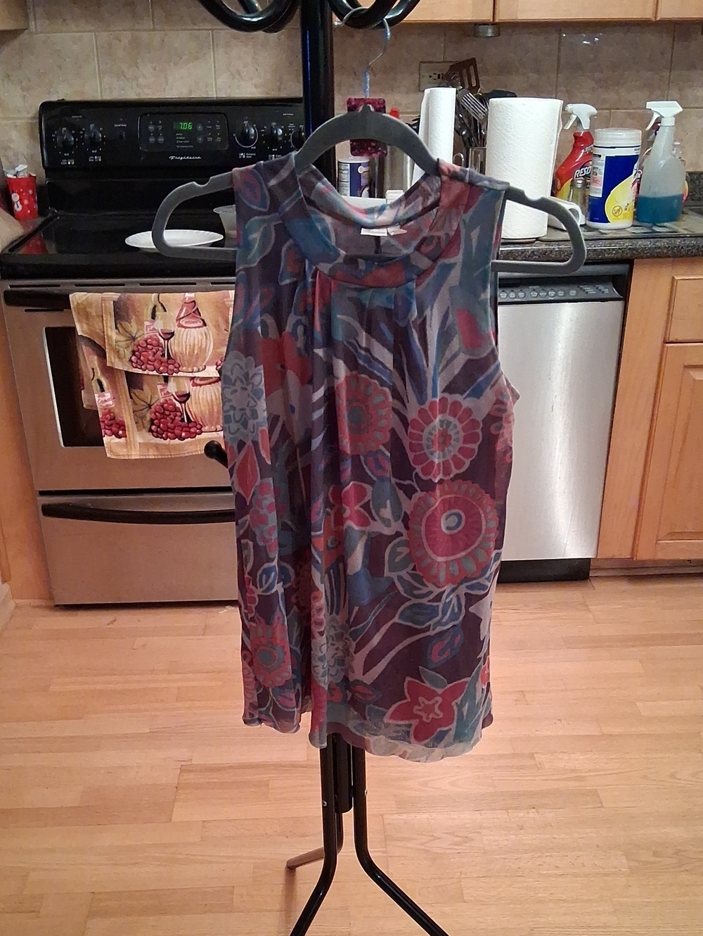 Sweet Pea by Stacy Frati Floral Chiffon Tank Top - Blue & Burgundy